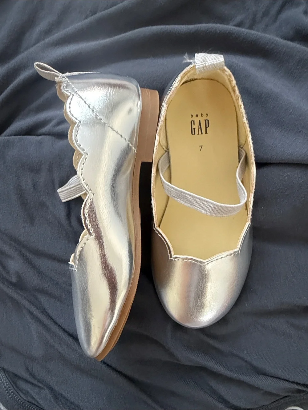 GAP Metallic Silver Mary Jane Flats for toddler size 7